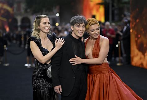 florence pugh bisexual|Cillian Murphy reveals truth behind sex scenes with Florence。